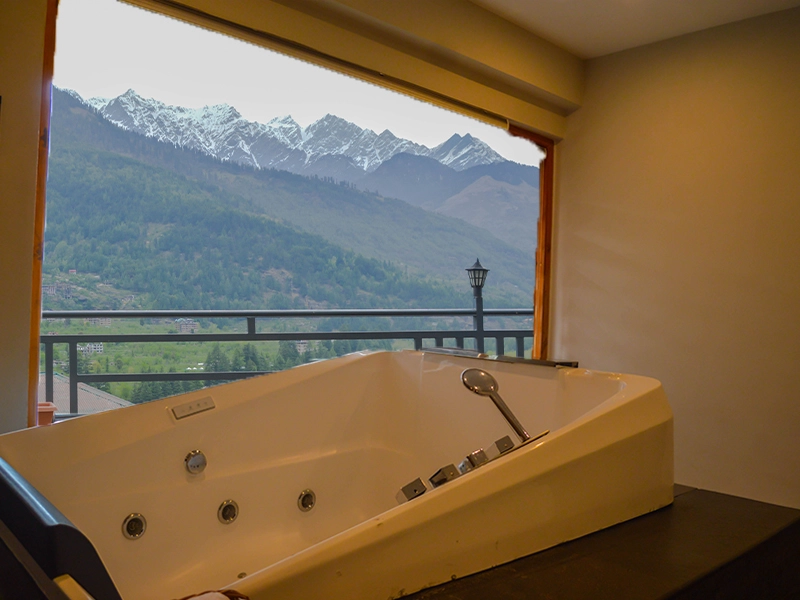 4 star hotels in manali The Khar-Jacuzzi Room